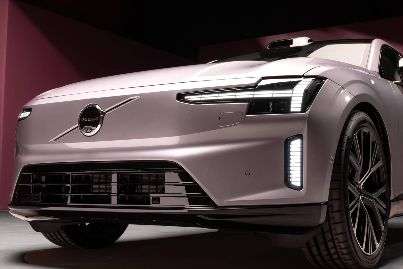 ES90: Volvo's Electric Evolution Unveiled